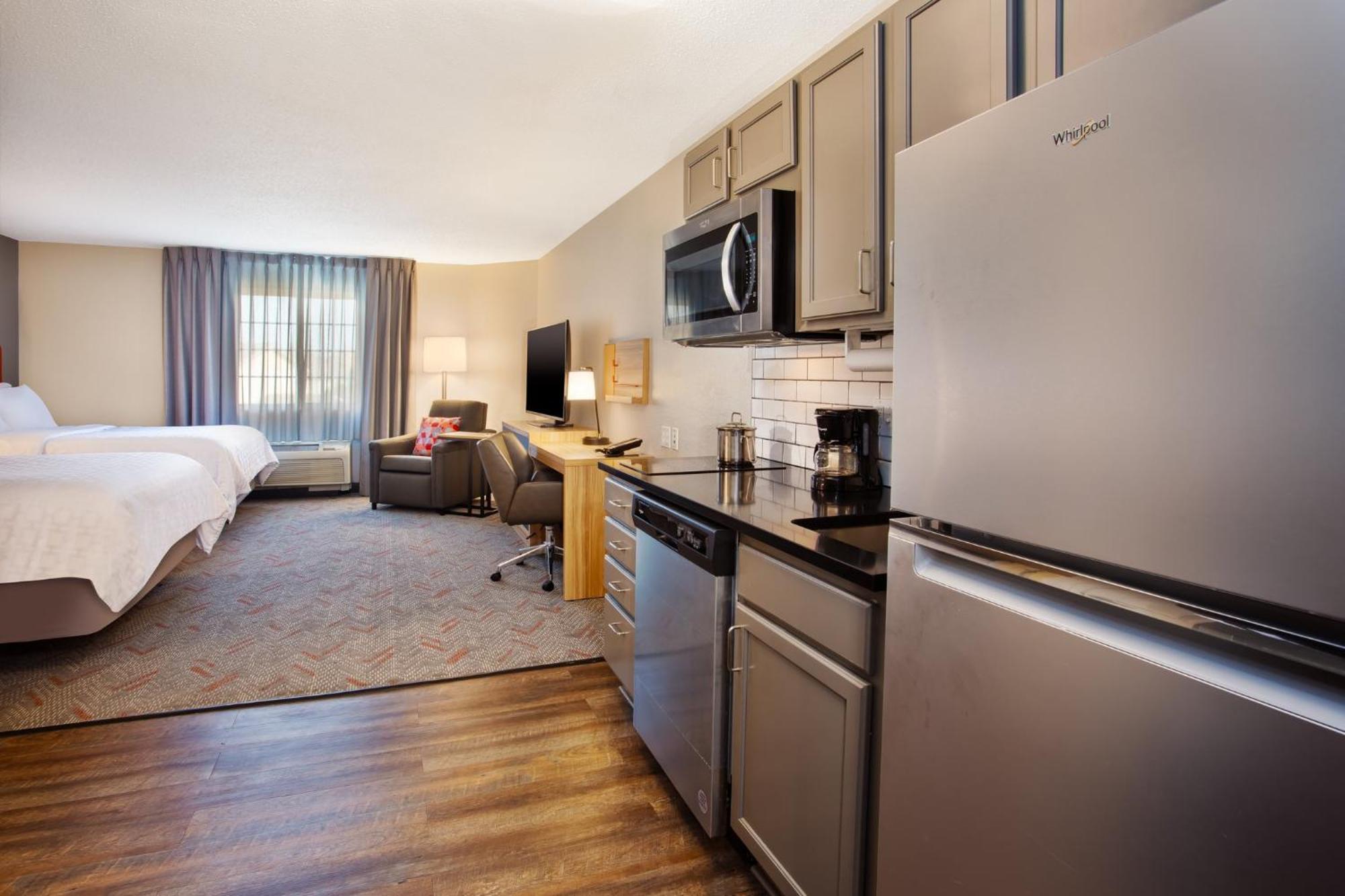 Candlewood Suites Kenosha By Ihg Pleasant Prairie Εξωτερικό φωτογραφία