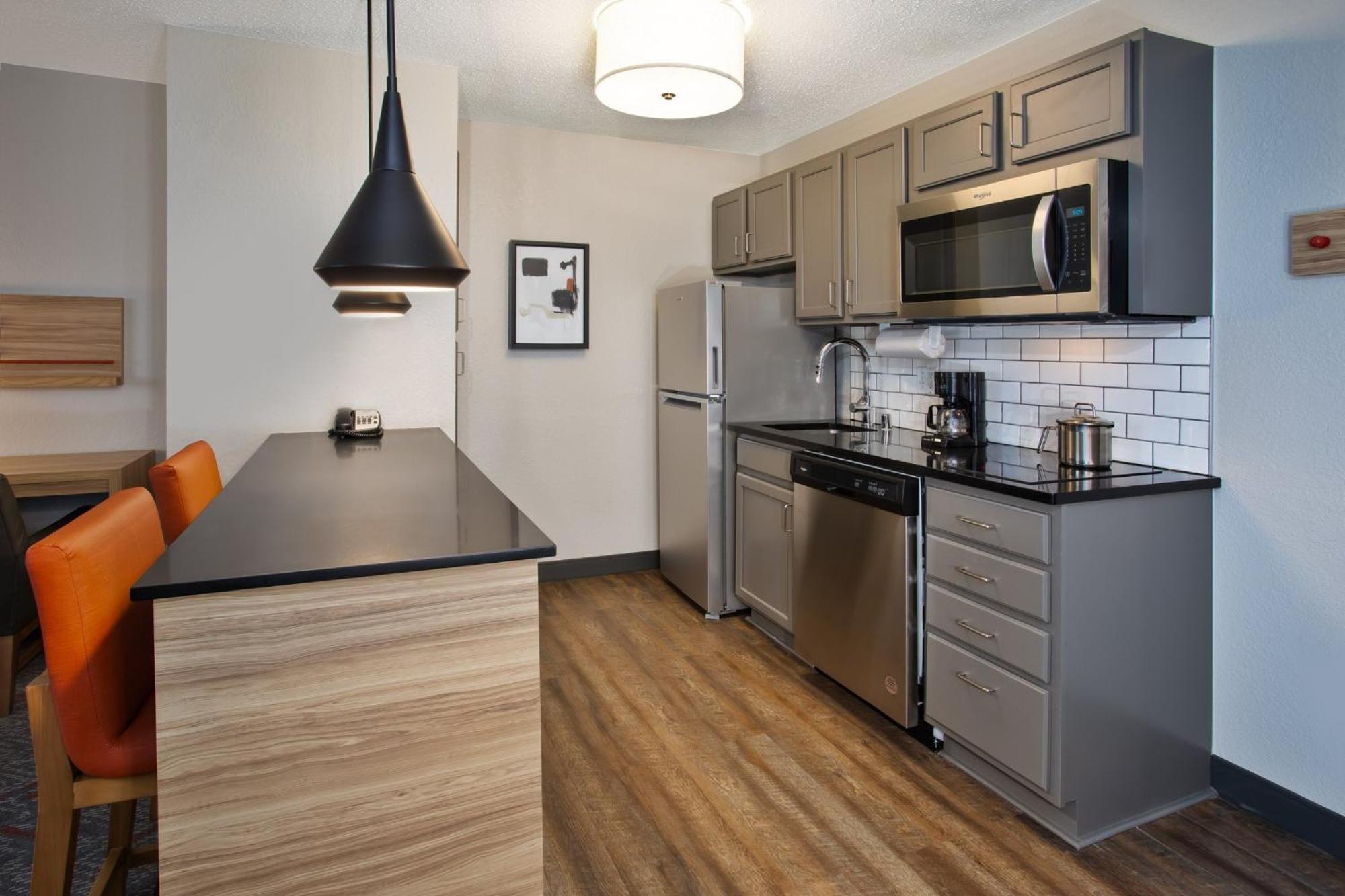 Candlewood Suites Kenosha By Ihg Pleasant Prairie Εξωτερικό φωτογραφία