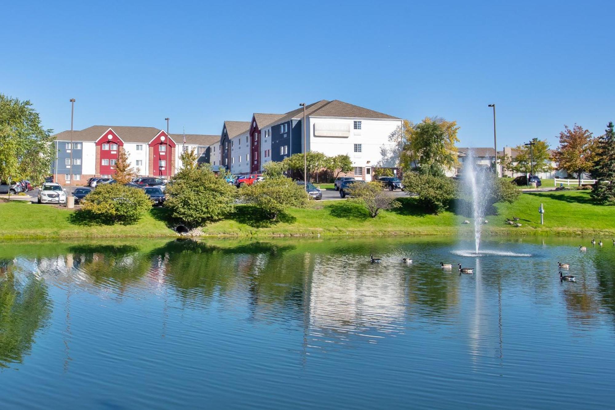 Candlewood Suites Kenosha By Ihg Pleasant Prairie Εξωτερικό φωτογραφία