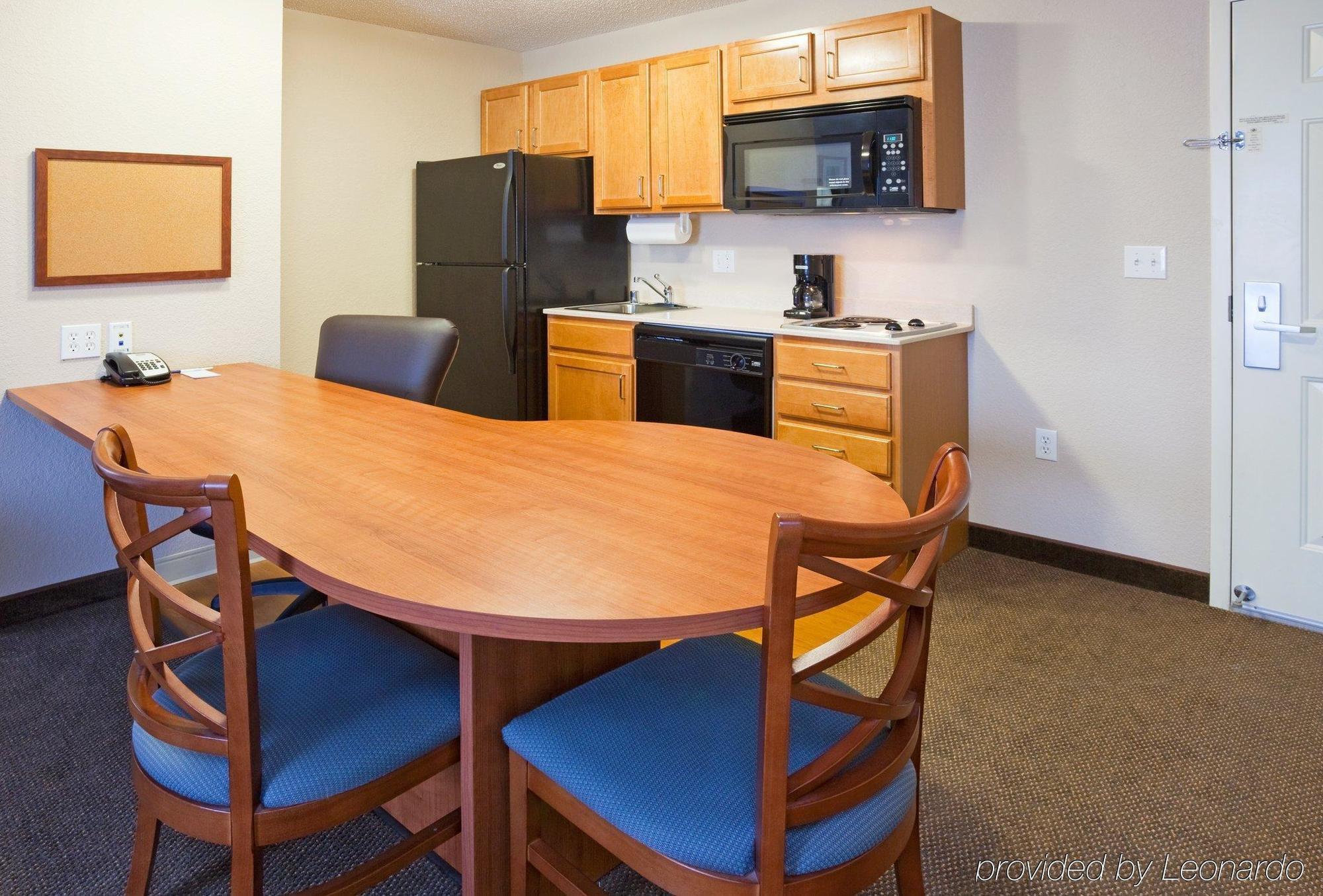Candlewood Suites Kenosha By Ihg Pleasant Prairie Δωμάτιο φωτογραφία